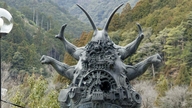Gigantisk kakerlakkgudstatue skaper sensasjon i Japan