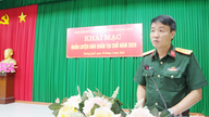 Quang Ninh: Hoang Quen piirikunnan sotilaskomennot käynnistävät vuoden 2026 paikallisen miliisin koulutusohjelman.
