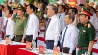 Genel Sekreter ve Başkan To Lam, Quang Tri eyaletinin doğuya ve batıya doğru nüfuzunu genişletmesine yardımcı olmak için bakanlıklara ve kurumlara birlikte çalışmaları talimatını verdi.