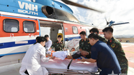 O Hospital Militar 175, em coordenação com o 18º Corpo do Exército, transportou dois pacientes em estado crítico para o continente para tratamento.