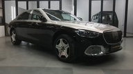 Muuttamalla 10 vuotta vanhan Mercedes S-sarjan upouudeksi Maybachiksi omistaja säästää miljoonia vietnamilaisia ​​dongeja.