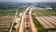 ទីក្រុងហាណូយរំពឹងថានឹងបញ្ចប់ការឈូសឆាយដីសម្រាប់ផ្លូវក្រវ៉ាត់ក្រុងលេខ ៤ នៅក្នុងខែមិថុនា។