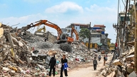 VIDEO: Vedere în prim-plan a defrișării terenului pentru poduri peste Râul Roșu