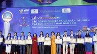 Honorer 80 personnalités exceptionnelles et 141 entreprises exceptionnelles du secteur du tourisme en 2025.