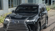 Den pansrede version af Lexus LX hybrid er blevet lanceret.