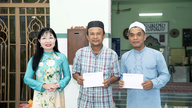 Lederne fra An Giang-provinsen besøger og sender nytårshilsner til Roya Haji i My Duc-kommunen.