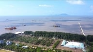 A economia marítima abre caminho para o crescimento de Ca Mau.