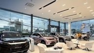 Kilpailu bensiiniautojen omistuskustannusten alentamiseksi ja sähköautojen kysynnän lisäämiseksi kiihtyy.