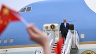 Den amerikanske præsident forlader Beijing og afslutter dermed et skelsættende topmøde med Kina.