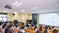 Studerende fra Can Tho University of Technology udforsker grønne byggetrends med Tien Phong Nam University Tour.
