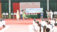 ให้ข้อมูลเกี่ยวกับน้ำสะอาดและการป้องกันโรคแก่นักเรียนกว่า 800 คน