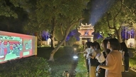 Különleges hír a Hanoi Moi újságban, 2026. május 23-án.