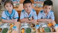 学校給食法の制定：企業はどのように関与すべきか？
