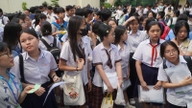 Gli studenti percorrono oltre 30 km per assicurarsi un posto nella scuola secondaria di secondo grado più ambita di Ho Chi Minh City.