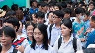 High School for the Gifted: English 'easy', essay questions about Southern Vietnam and the choice of subjects.