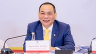 Hvor mange milliarder USD ejer hr. Pham Nhat Vuong stadig efter det kraftige fald i VinGroups aktiekurser?