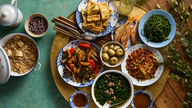 Vietnamesisk mat sett med internasjonale venners øyne: Når smaker forteller kulturelle historier.
