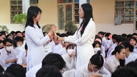 Pengalaman seksual pertama semakin umum terjadi di kalangan anak muda: Kementerian Kesehatan mengusulkan agar 100% sekolah mengajarkan pendidikan seks.