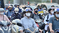 Hanoi planuje przyznać maksymalną dotację w wysokości 5 milionów VND osobom, które przesiadają się z motocykli napędzanych benzyną na pojazdy elektryczne.