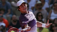 রোল্যান্ড গ্যারোস: উদ্বোধনী ম্যাচে জোয়াও ফনসেকার উজ্জ্বল পারফরম্যান্স, সপ্তম বাছাই টেইলর ফ্রিটজ হেরে গেলেন।