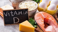 Thực phẩm giàu canxi và vitamin D phòng ngừa loãng xương ở phụ nữ mãn kinh