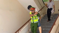 Miejscowa policja odebrała samochodem studenta, który zaspał, i odwiozła go na miejsce egzaminu.