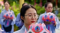 부처님 오신 날을 맞아 떠이천탑을 방문하여 약사불 법회에 참석하고 평화로운 기운을 받습니다.