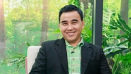 Quyền Linh: یہاں تک کہ جب میں فوری نوڈلز کھاتا ہوں یا موٹر سائیکل چلاتا ہوں، لوگ کہتے ہیں کہ میں 'غریب ہونے اور تکلیف میں رہنے کی شکایت کر رہا ہوں'۔