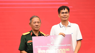 Tien Phongin golfmestaruuskilpailut - Yhtenäinen kansakunta kerää 670 miljoonaa Vietnamin dongia osoittaakseen kiitollisuuttaan apua tarvitseville ja sotaveteraaneille.