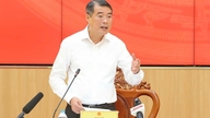 Perdana Menteri Le Minh Hung meminta Can Tho untuk memastikan pasokan material untuk proyek-proyek konstruksi besar.