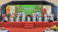 Construction d'un dépôt de carburant d'une capacité de 4 700 m³ dans le quartier de Hoai Nhon Bac.