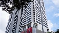 Ho Chi Minh City: Lapen Centerin kerrostalon 16. kerroksessa on näkyvissä lisää halkeamia.