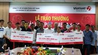Oggi (26 maggio 2026), tre persone hanno vinto alla lotteria Vietlott, aggiudicandosi un premio totale di quasi 90 miliardi di VND.