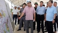 ロンタイン空港と接続高速道路の建設を加速させ、タンソンニャット空港第3ターミナルの効率的な運営を確保する。