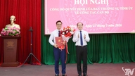 Toveri Hoang Anh Duc toimii Sang Mocin kunnan puoluekomitean sihteerinä.