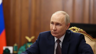 I uro over ukrainske droner anmoder russiske fabrikker om tunge våben til selvforsvar.
