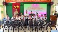 បរិច្ចាគកង់ចំនួន ៦២ គ្រឿងដល់សិស្សានុសិស្សនៅតំបន់ព្រំដែន។