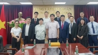 Konsul generalny Wietnamu w Kantonie odbył spotkanie robocze ze swoimi odpowiednikami w mieście Yangjiang w prowincji Guangdong (Chiny).