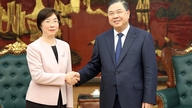 Den permanente vicepremierminister Pham Gia Tuc modtager præsidenten for Den Asiatiske Infrastrukturinvesteringsbank.