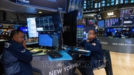 ດັດຊະນີ Dow Jones ປິດທີ່ສູງສຸດເປັນປະຫວັດການໃນວັນທີ 27 ພຶດສະພາ.