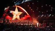 Klassinen musiikki kiehtoo suurta yleisöä.