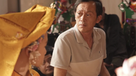 Hoài Linh spiller rollen som et åndemedium i filmen Den Udvalgte.