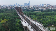 Hanoi: Long Bien-broen åbner officielt for trafik.