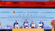 Stärkung der Zusammenarbeit bei der Entwicklung der frankophonen Bildung in Vietnam.
