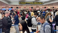 ベトナムに入国する旅行者に対する管理を強化し、追跡を容易にするために旅行データをデジタル化する。