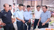 Den provinsielle styringskomité 389 arbejdede sammen med kommuner i Hoang Mai- og Quynh Luu-distrikterne.