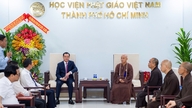 Le ministre Nguyen Dinh Khang espère que le bouddhisme continuera de cheminer main dans la main avec la nation.