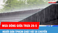 Mittagsgewitter erschweren die Fortbewegung in Ho-Chi-Minh-Stadt.