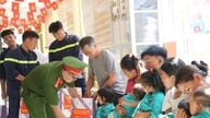 Lao Cai: Spreder kærlighed til udsatte børn i bjergområder i anledning af International Børnedag, 1. juni.