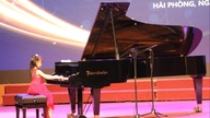 Hampir 500 peserta mengikuti Kompetisi Bakat Piano Hai Phong 2026.